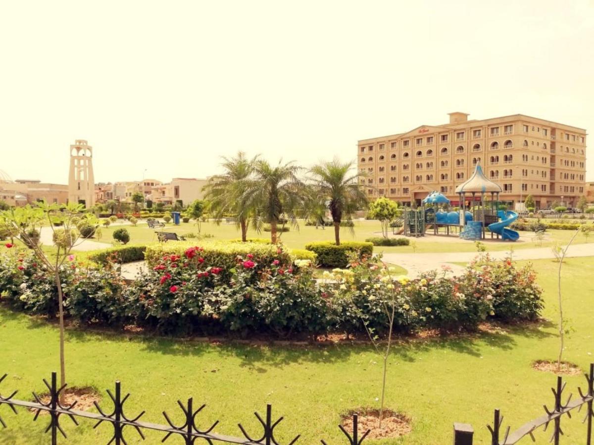 Executive 3 Bedrooms Apartment In Bahria Town Rawalpindi Eksteriør bilde