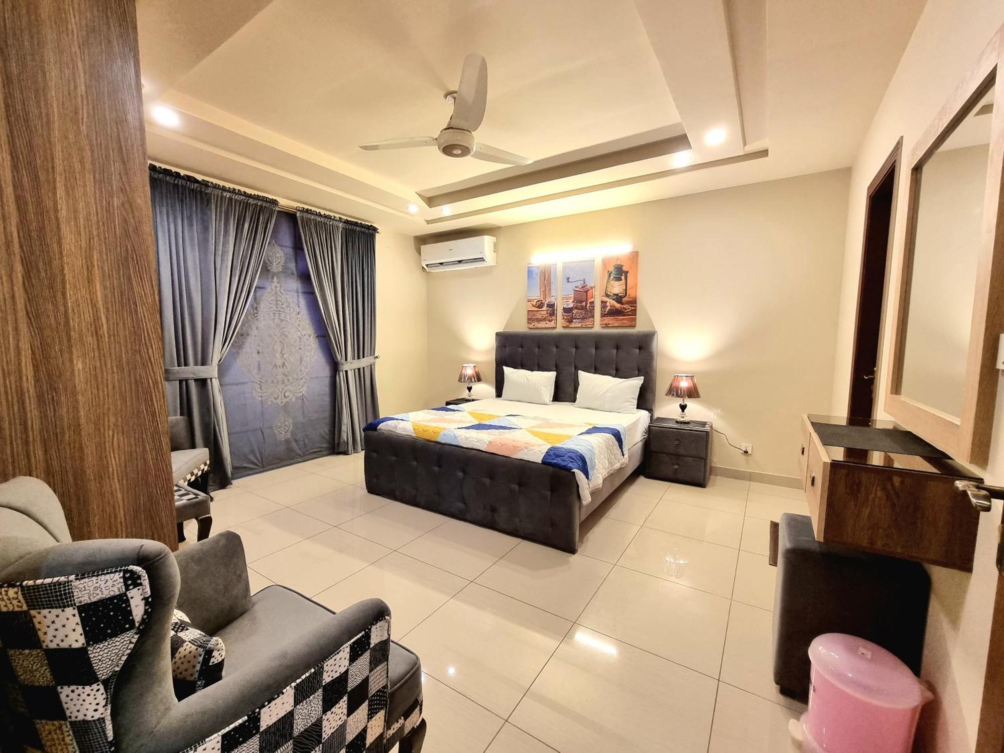 Executive 3 Bedrooms Apartment In Bahria Town Rawalpindi Eksteriør bilde