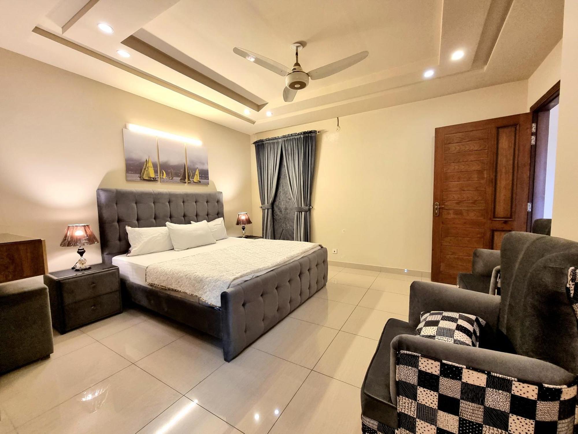Executive 3 Bedrooms Apartment In Bahria Town Rawalpindi Eksteriør bilde