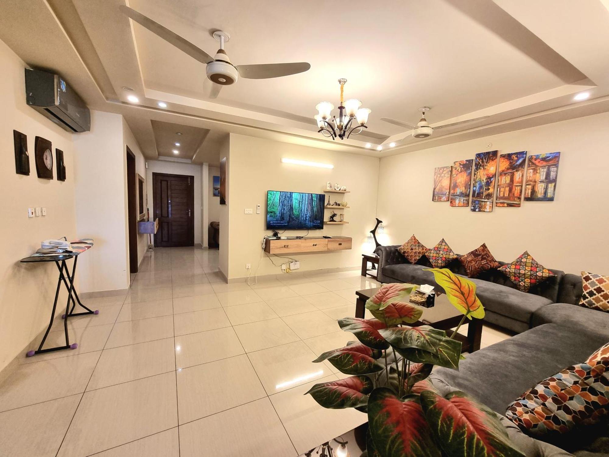 Executive 3 Bedrooms Apartment In Bahria Town Rawalpindi Eksteriør bilde