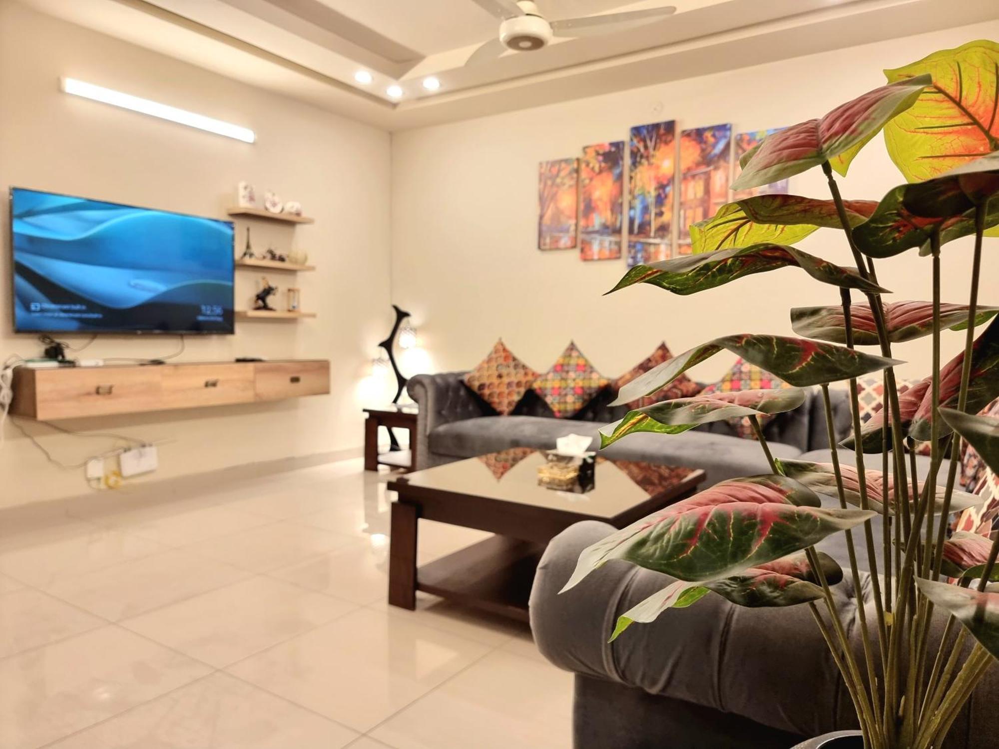 Executive 3 Bedrooms Apartment In Bahria Town Rawalpindi Eksteriør bilde