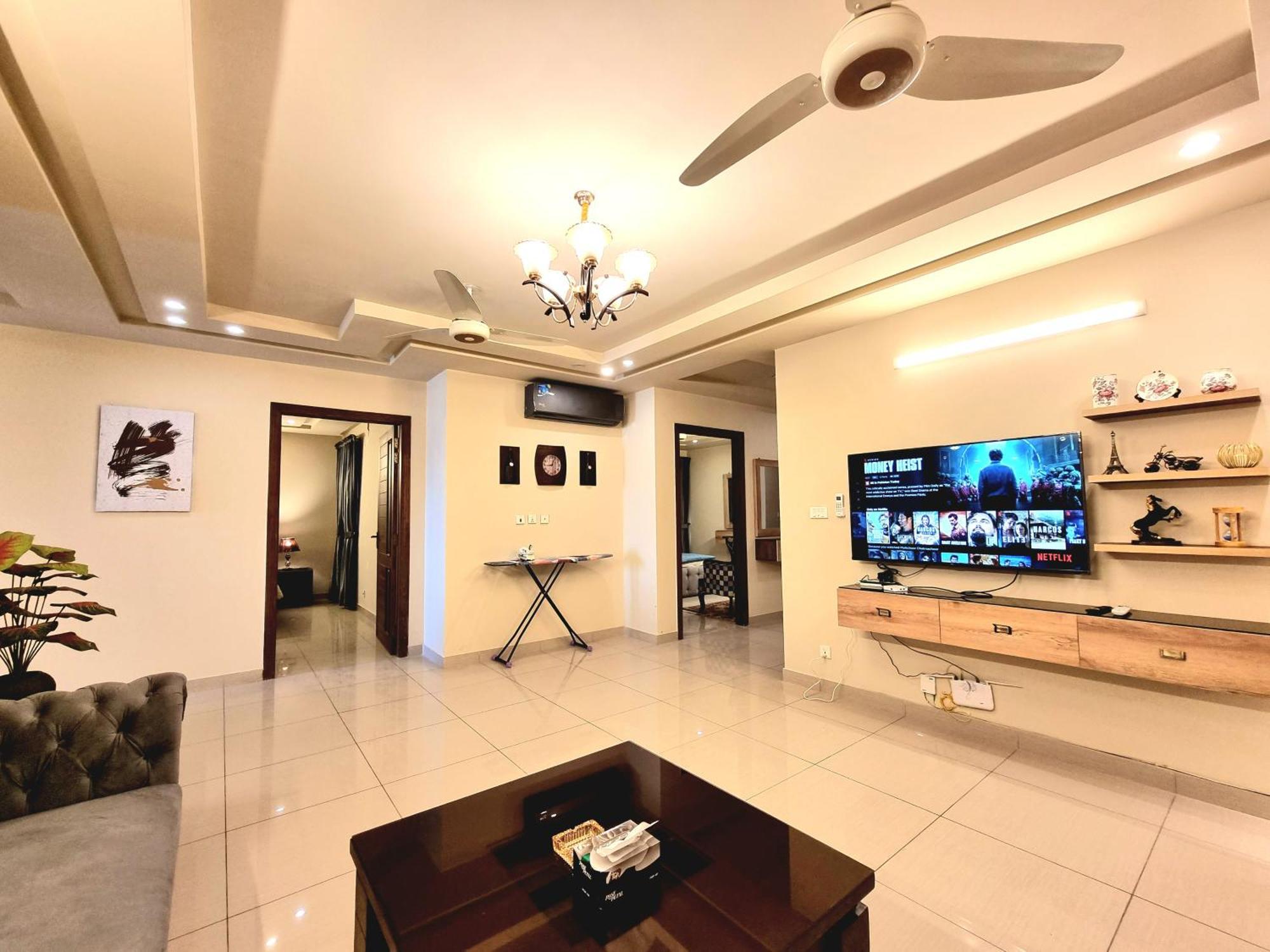 Executive 3 Bedrooms Apartment In Bahria Town Rawalpindi Eksteriør bilde