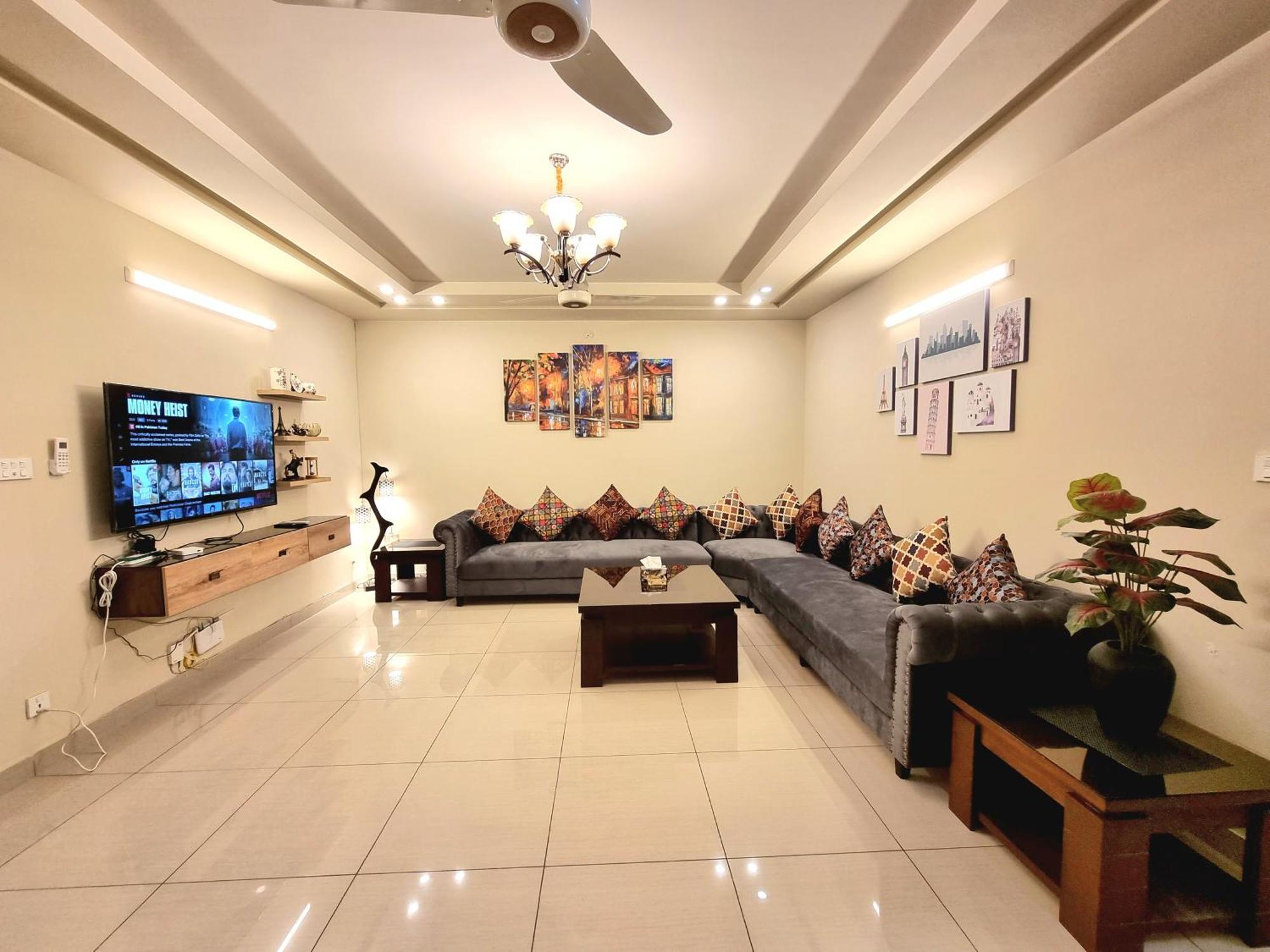 Executive 3 Bedrooms Apartment In Bahria Town Rawalpindi Eksteriør bilde