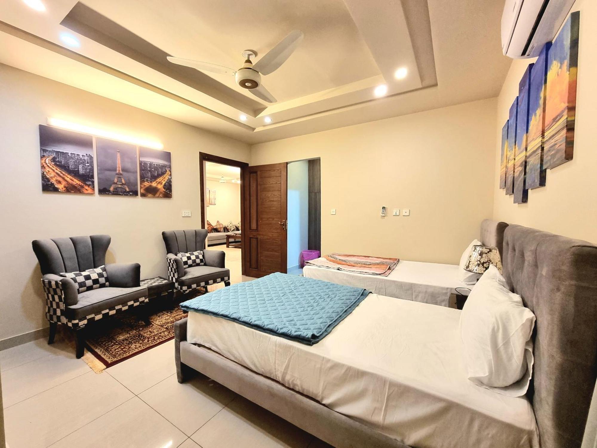 Executive 3 Bedrooms Apartment In Bahria Town Rawalpindi Eksteriør bilde