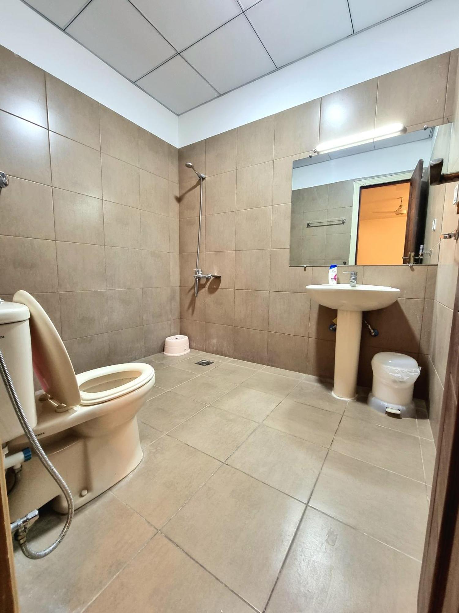 Executive 3 Bedrooms Apartment In Bahria Town Rawalpindi Eksteriør bilde